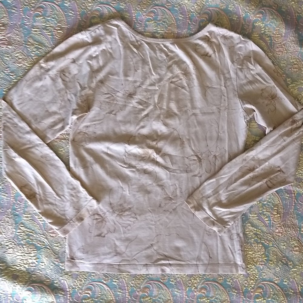Comfy Neutral Top - Picture 3 of 3